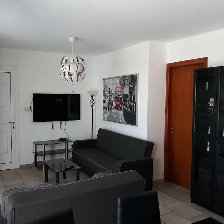 One Bedroom Alina Court 4 Апартаменты *