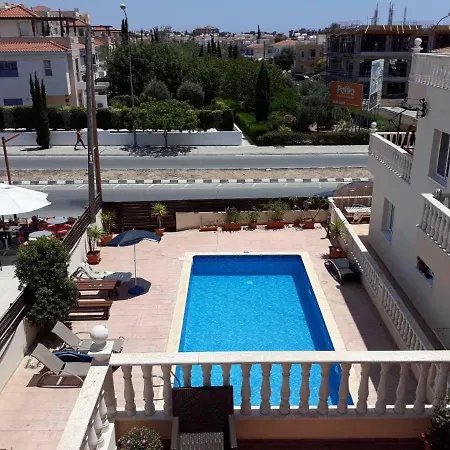 Апартаменты One Bedroom Alina Court 4 Пафос