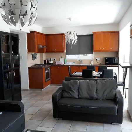 One Bedroom Alina Court 4 * Paphos